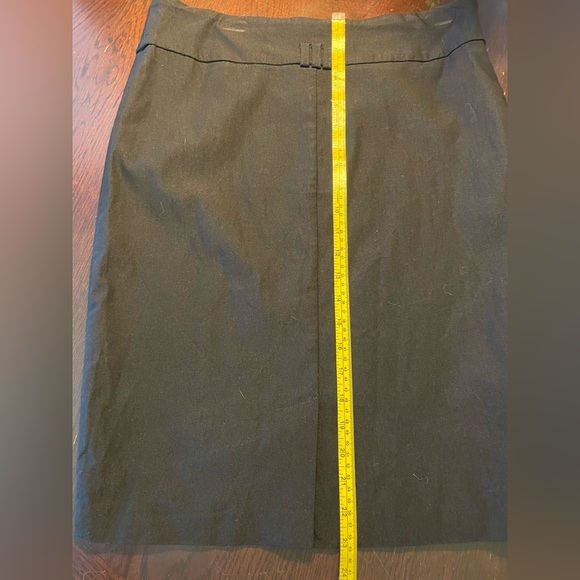 Divine Logic Ponte Skirt with belt loops - Picture 5 of 7